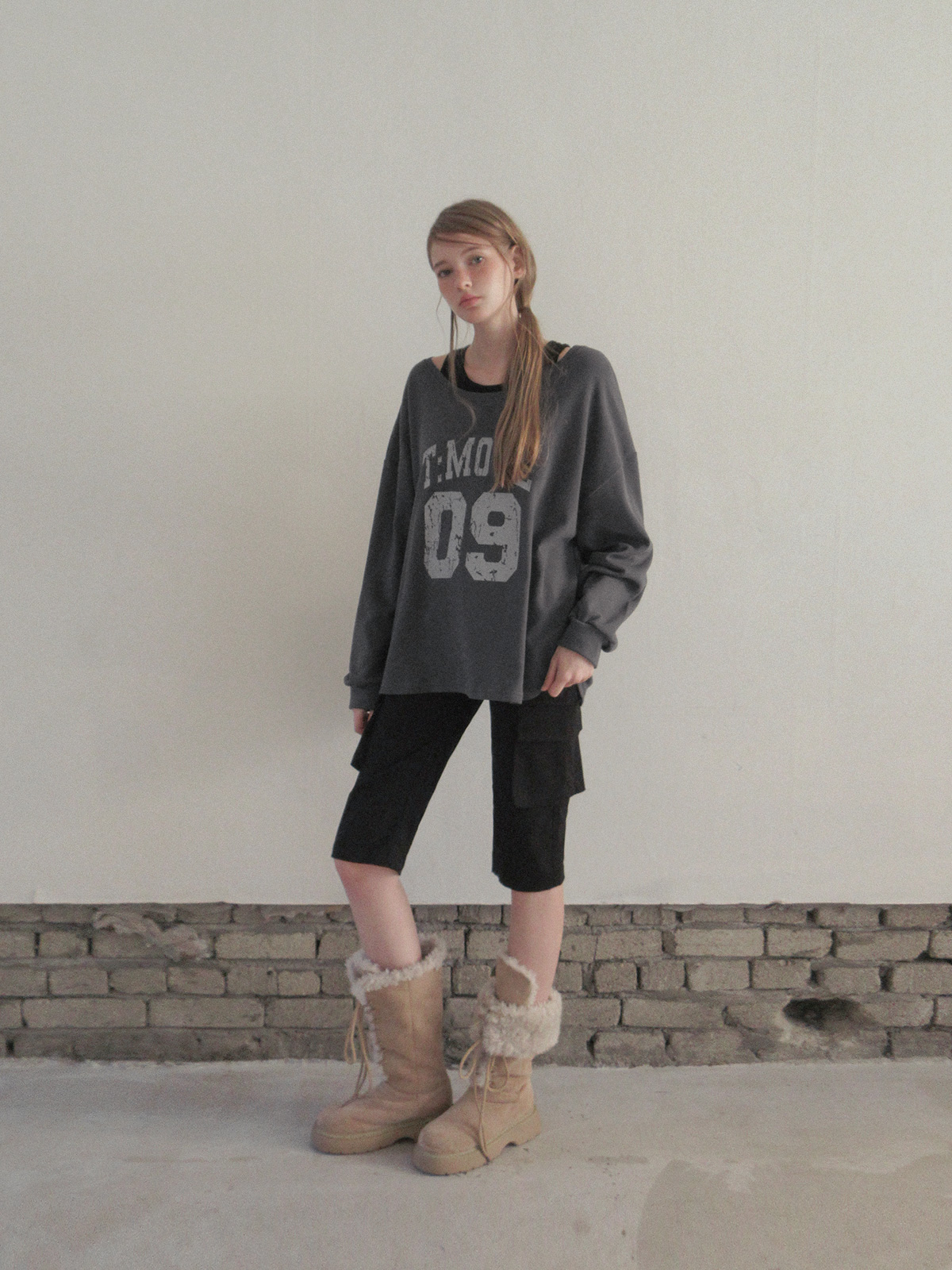 TWEE Bena vintage printing sleeveless T-shirt set - Model styling view