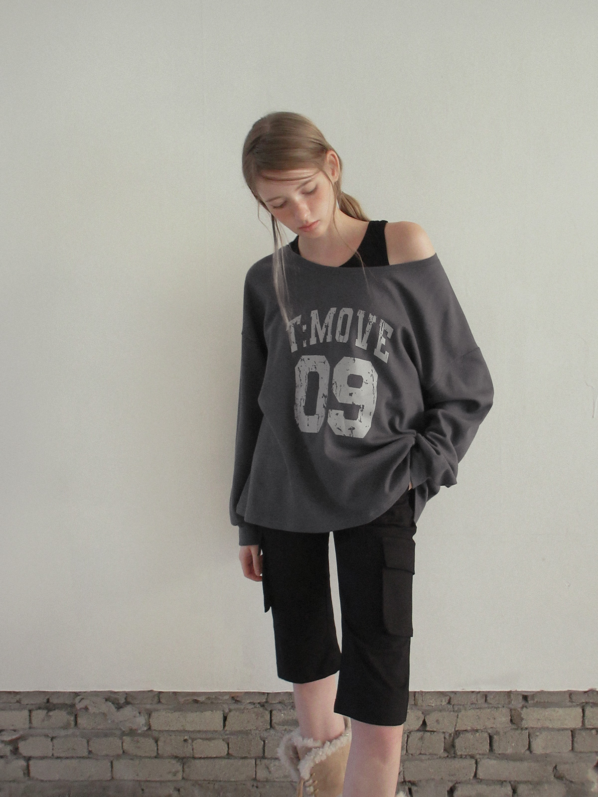 TWEE Bena vintage printing sleeveless T-shirt set - Model styling view