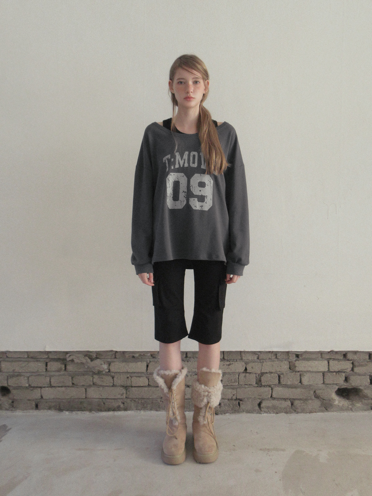 TWEE Bena vintage printing sleeveless T-shirt set - Model styling view
