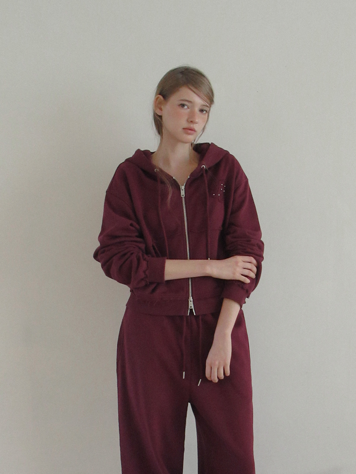 TWEE Reven stud banding long sweatpants - Model styling view