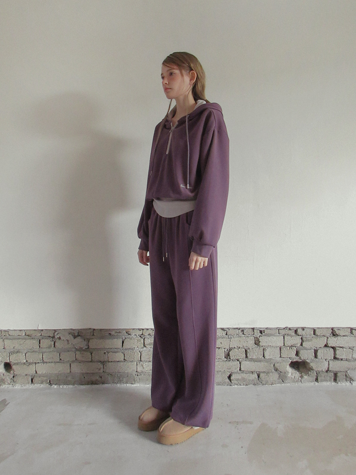 TWEE Medi layered half hood zip-up T-shirt - Model styling view