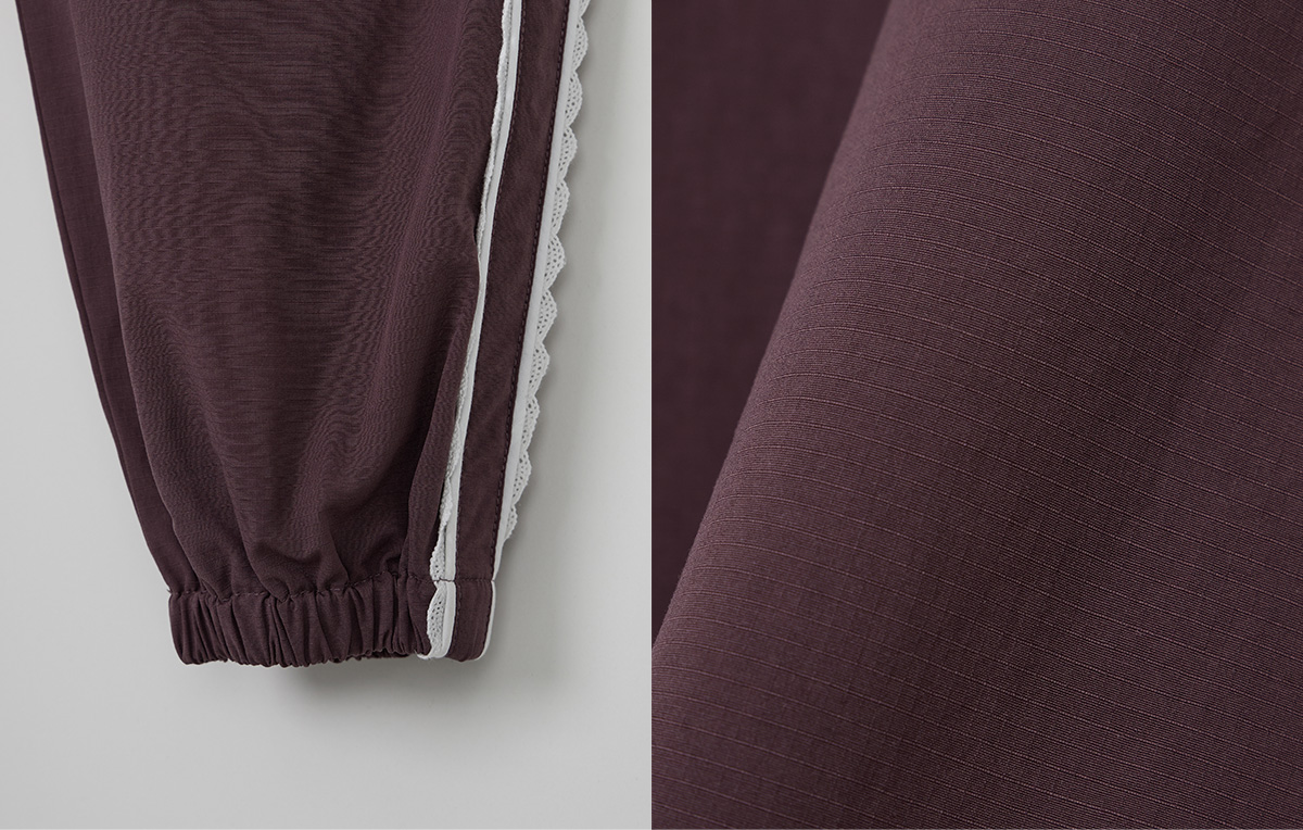 TWEE Mopen lace nylon V-neck long sleeve sweatshirt - Product detail view