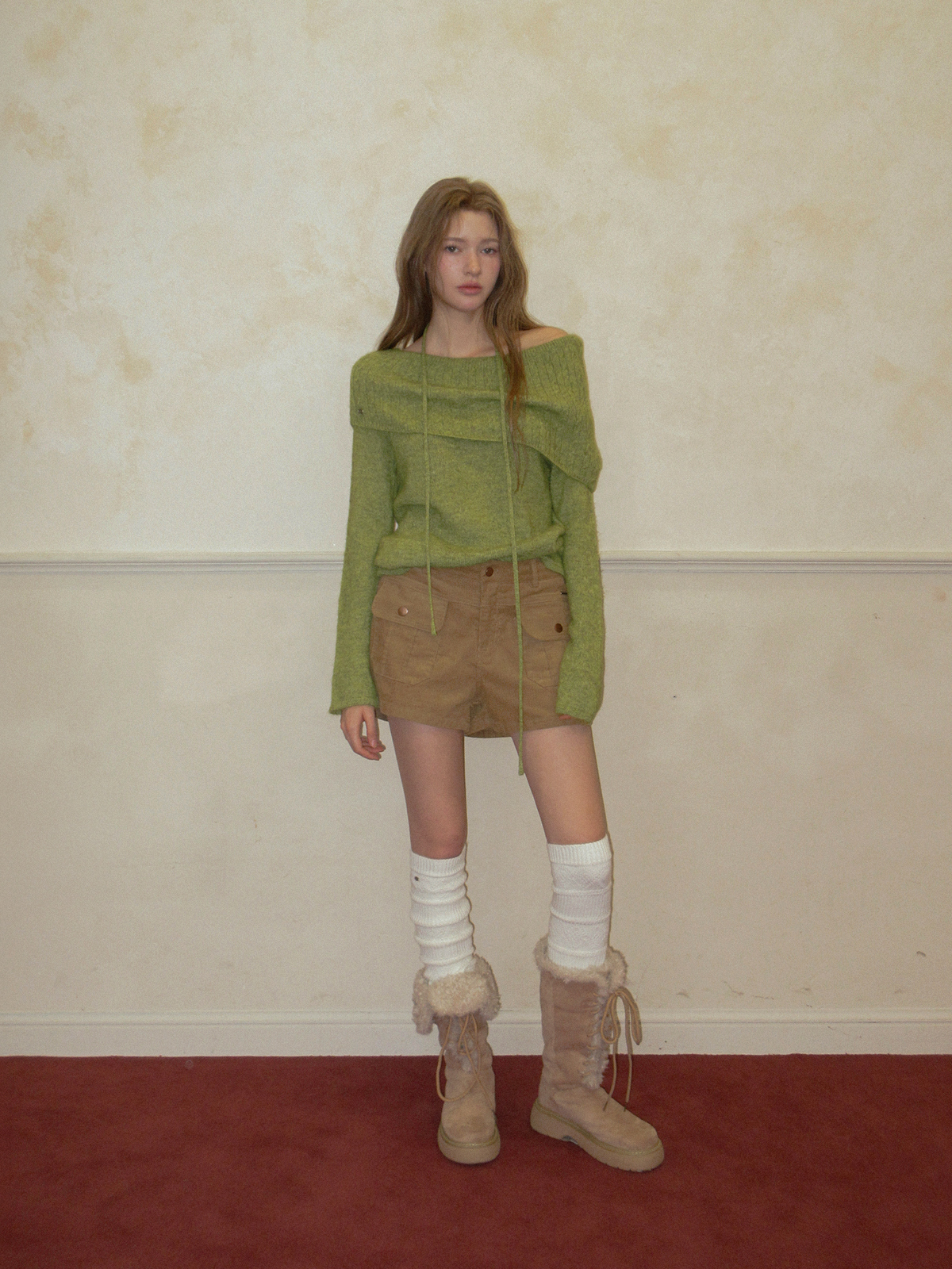 TWEE Nutt big pocket corduroy shorts - Model styling view