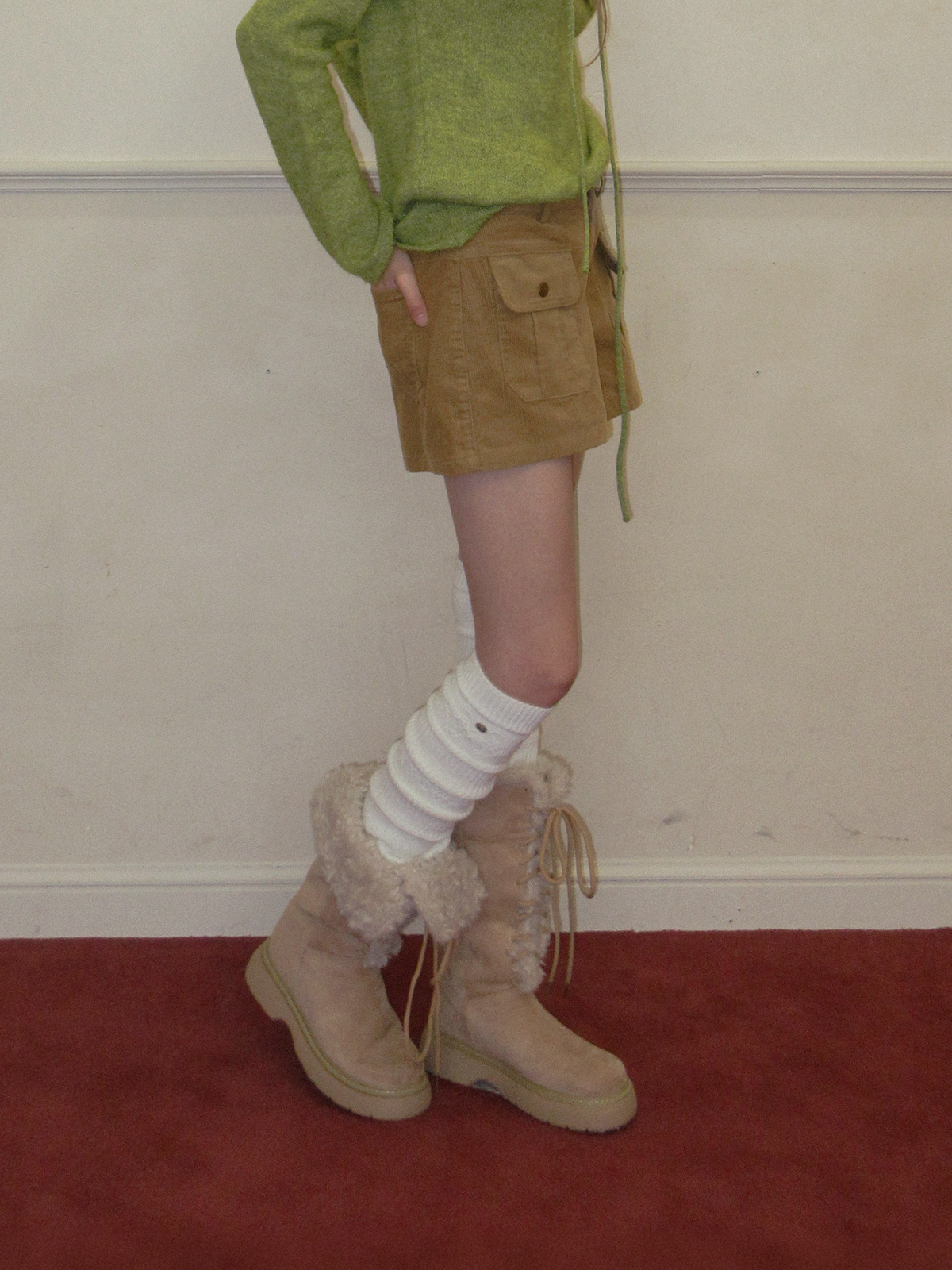 TWEE Nutt big pocket corduroy shorts - Model styling view