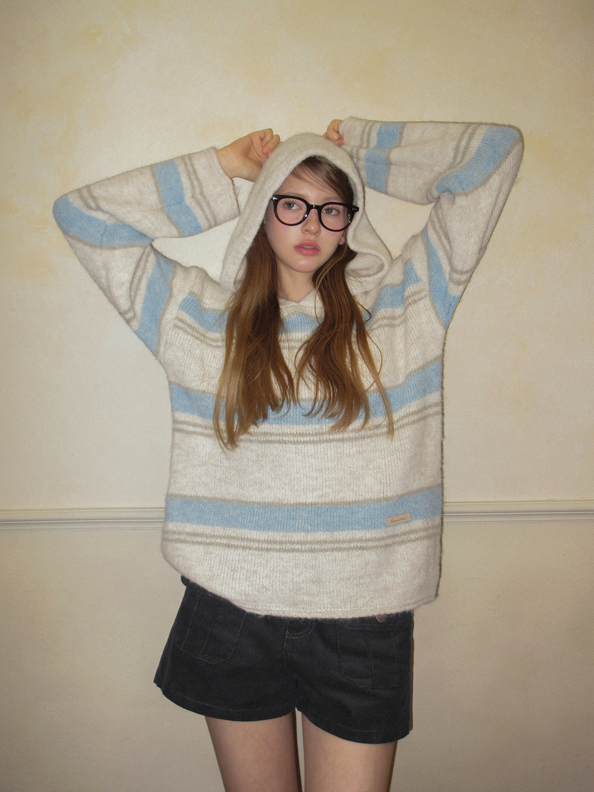 TWEE Nutt big pocket corduroy shorts - Model styling view