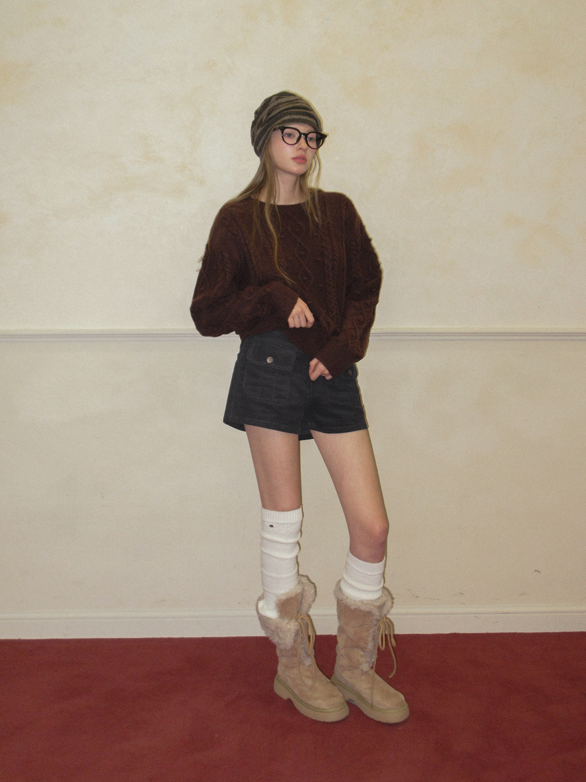 TWEE Nutt big pocket corduroy shorts - Model styling view