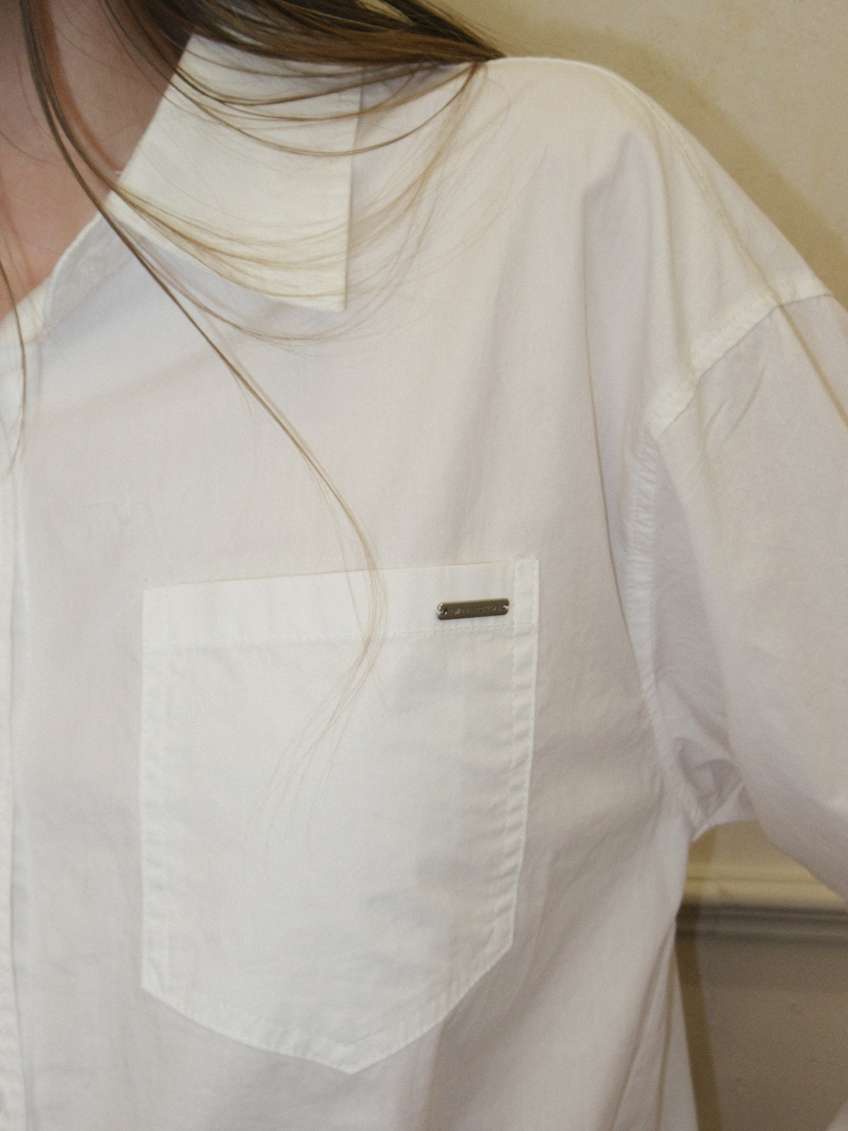 TWEE Patter basic pocket long sleeve shirt - Model styling view