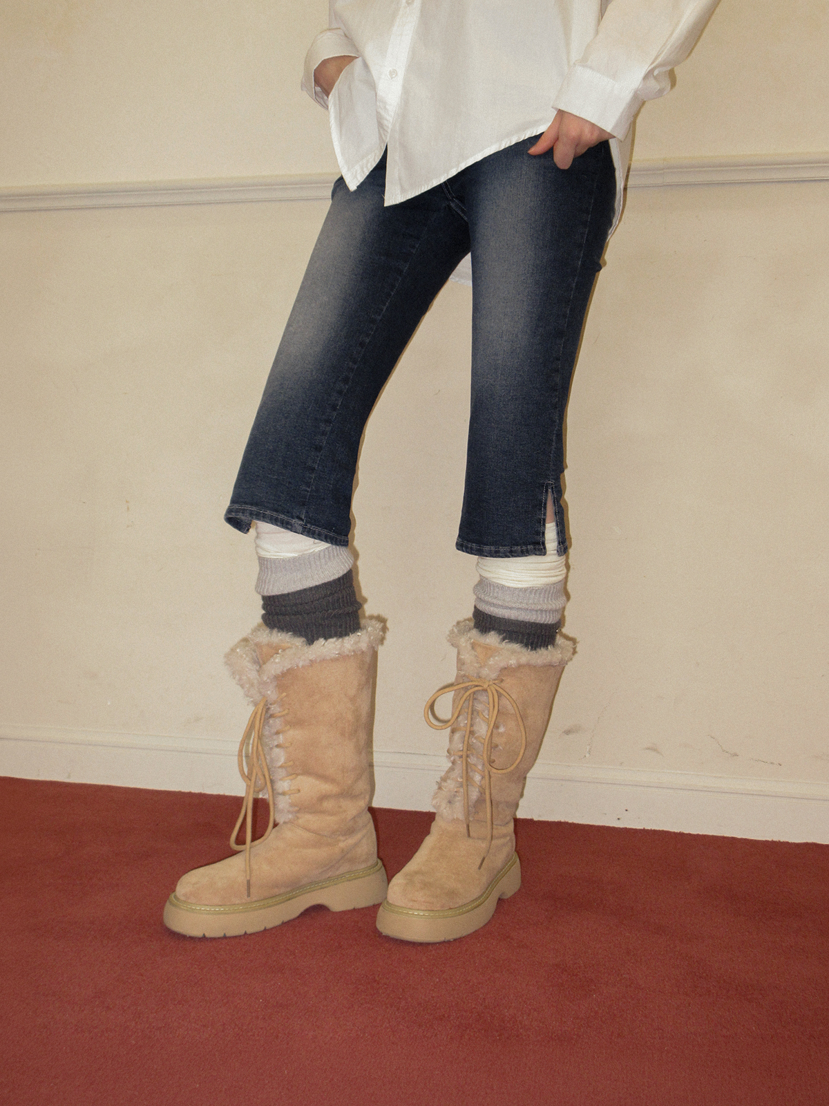 TWEE Dezel washed capri denim pants - Model styling view