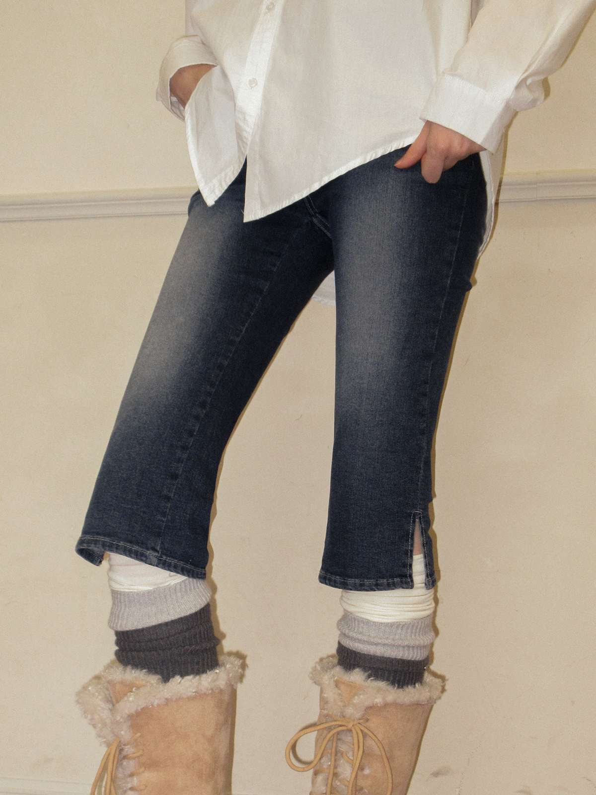 TWEE Dezel washed capri denim pants - Model styling view