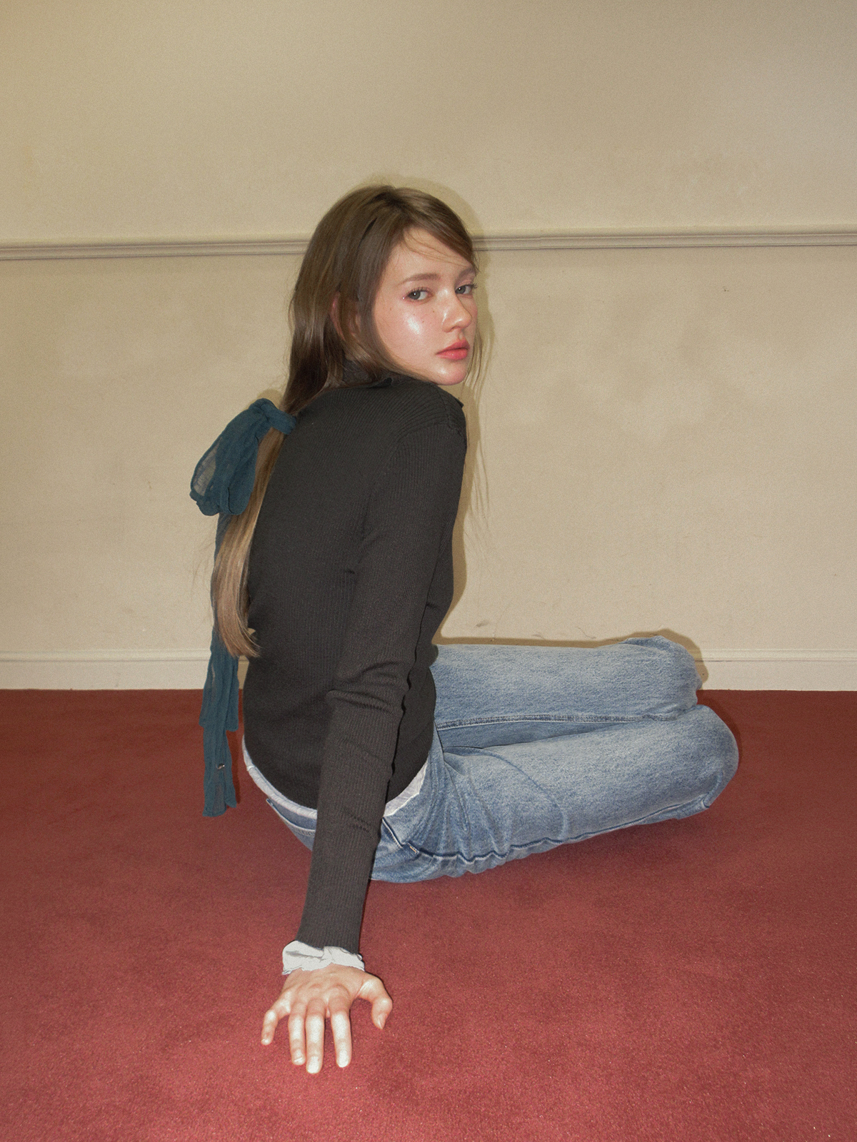 TWEE Ejeun open collar U-neck long sleeve knit - Model styling view