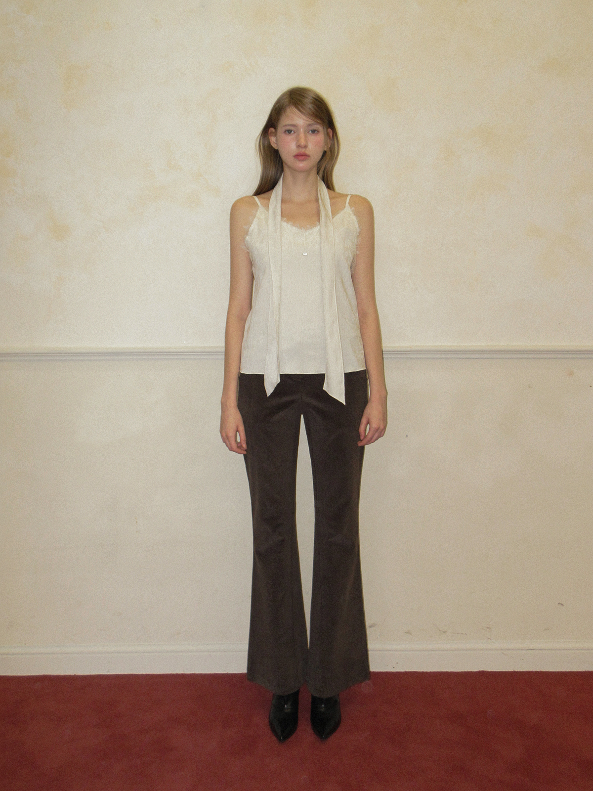 TWEE Pevol lace suede sleeveless blouse - Model styling view
