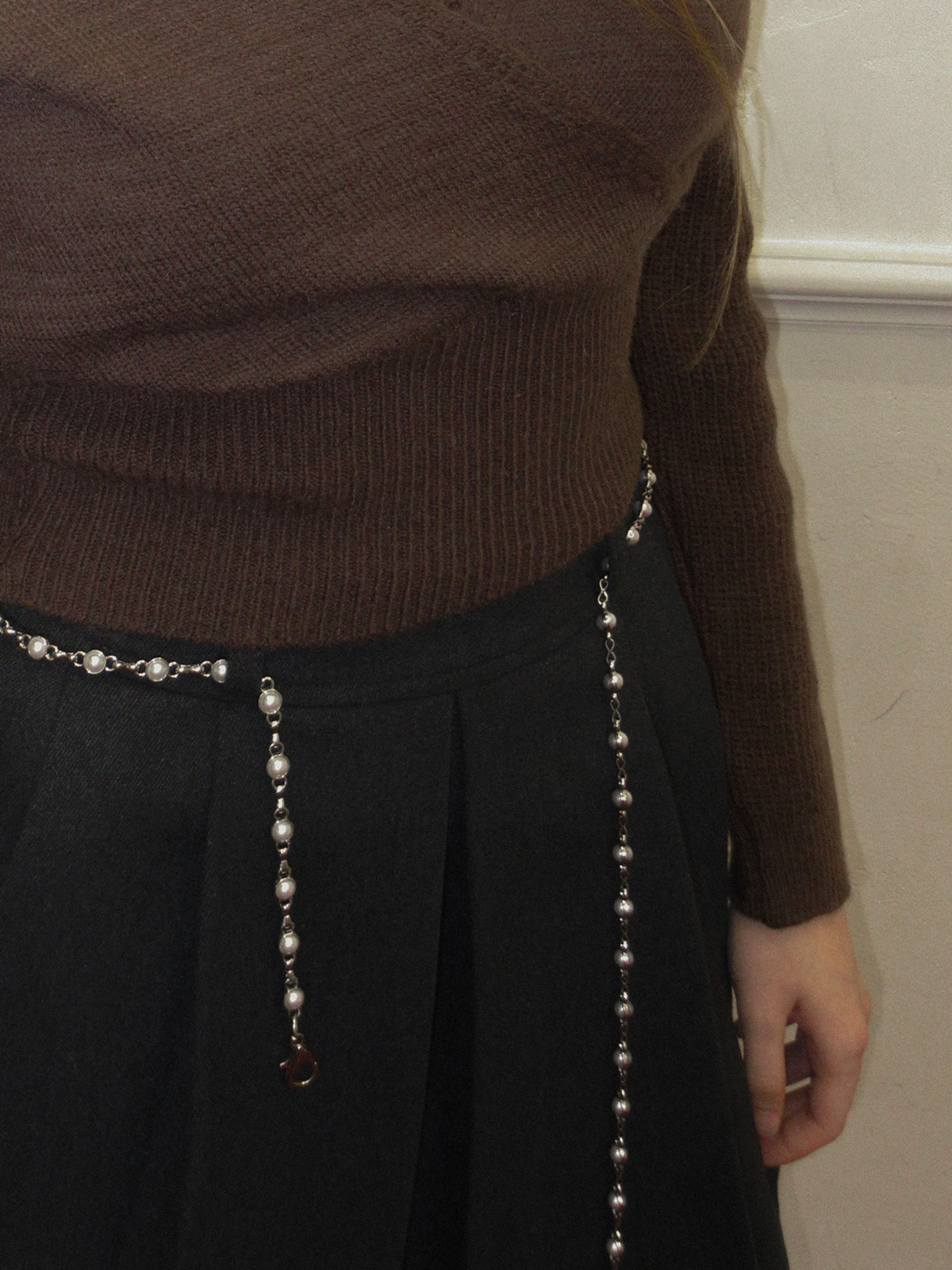 TWEE Enan textured pleated mini skirt - Model styling view