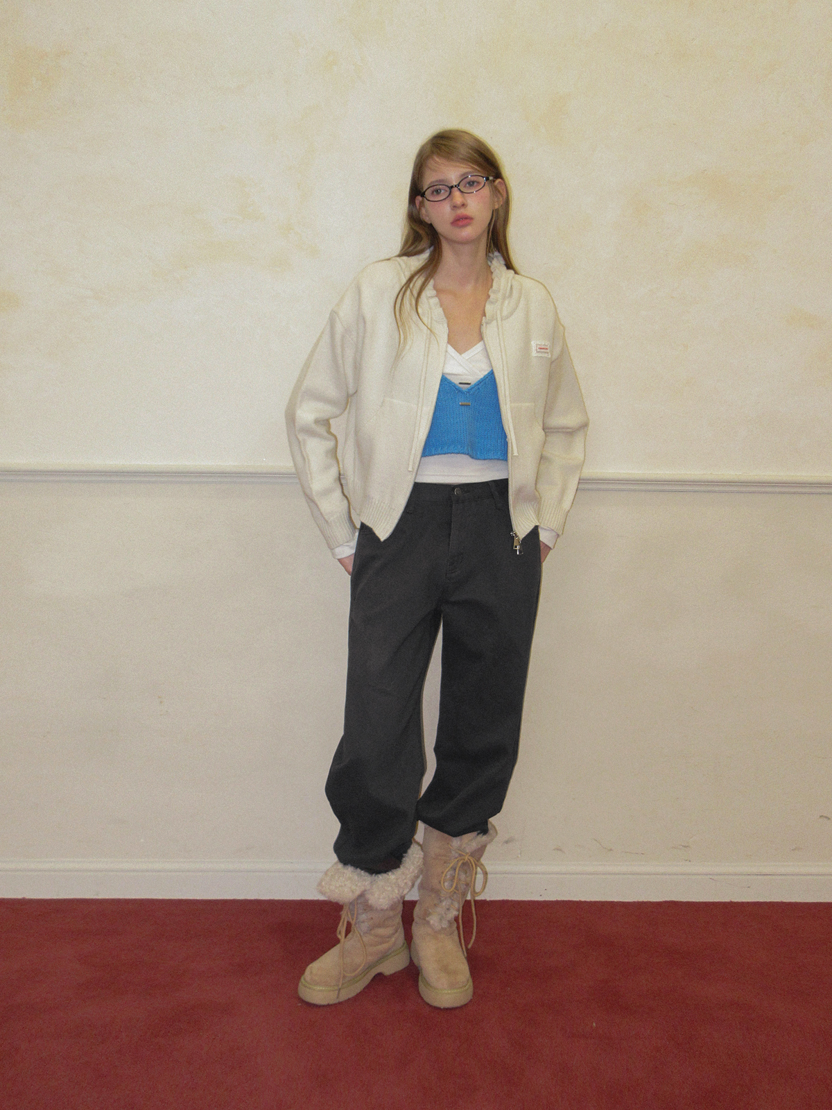 TWEE Berle wave hood long sleeve knit zip-up - Model styling view