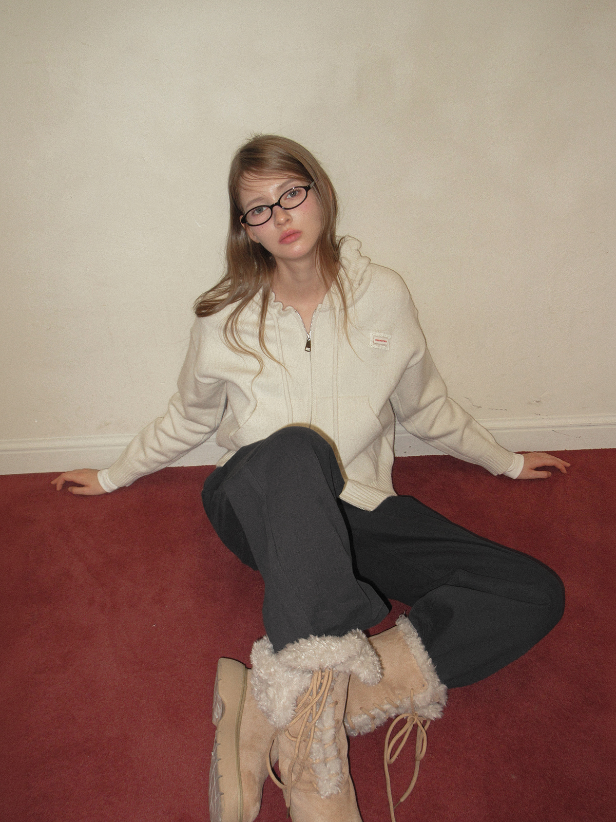 TWEE Berle wave hood long sleeve knit zip-up - Model styling view
