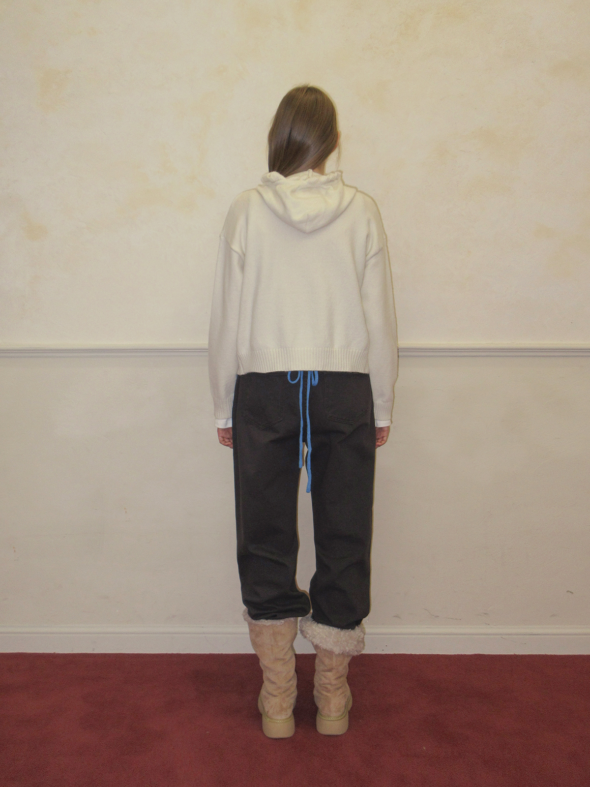 TWEE Berle wave hood long sleeve knit zip-up - Model styling view