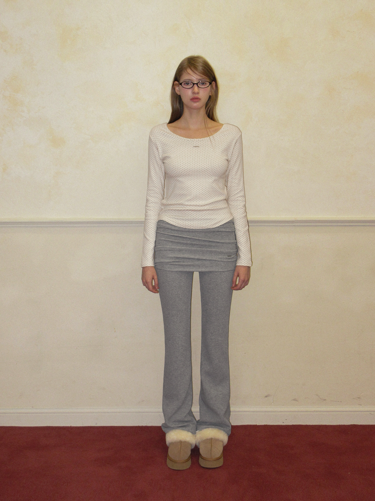 TWEE Puen folding ribbed long pants - Model styling view