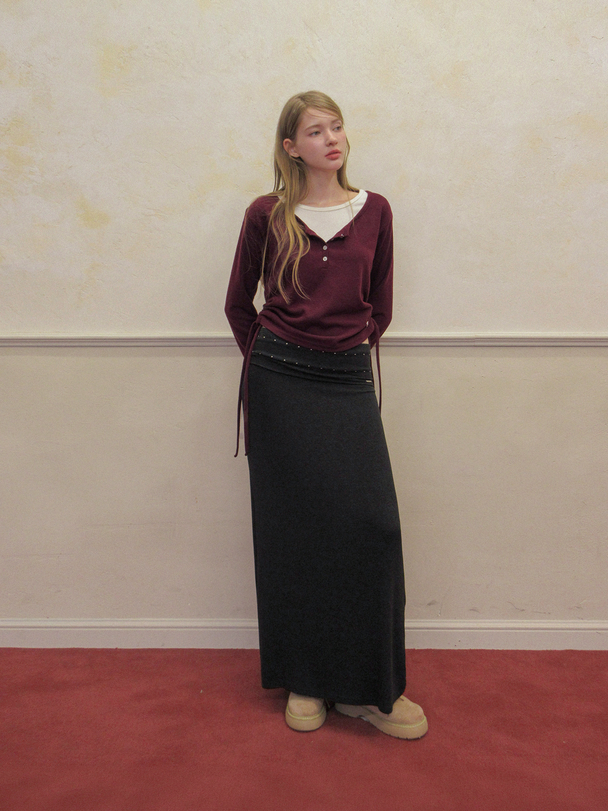 TWEE Nego stud folding maxi long skirt - Model styling view