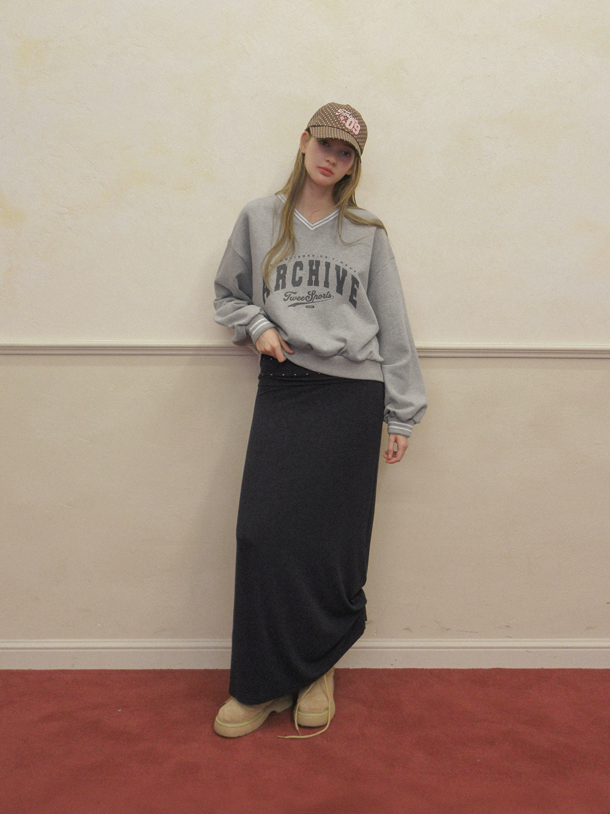 TWEE Nego stud folding maxi long skirt - Model styling view