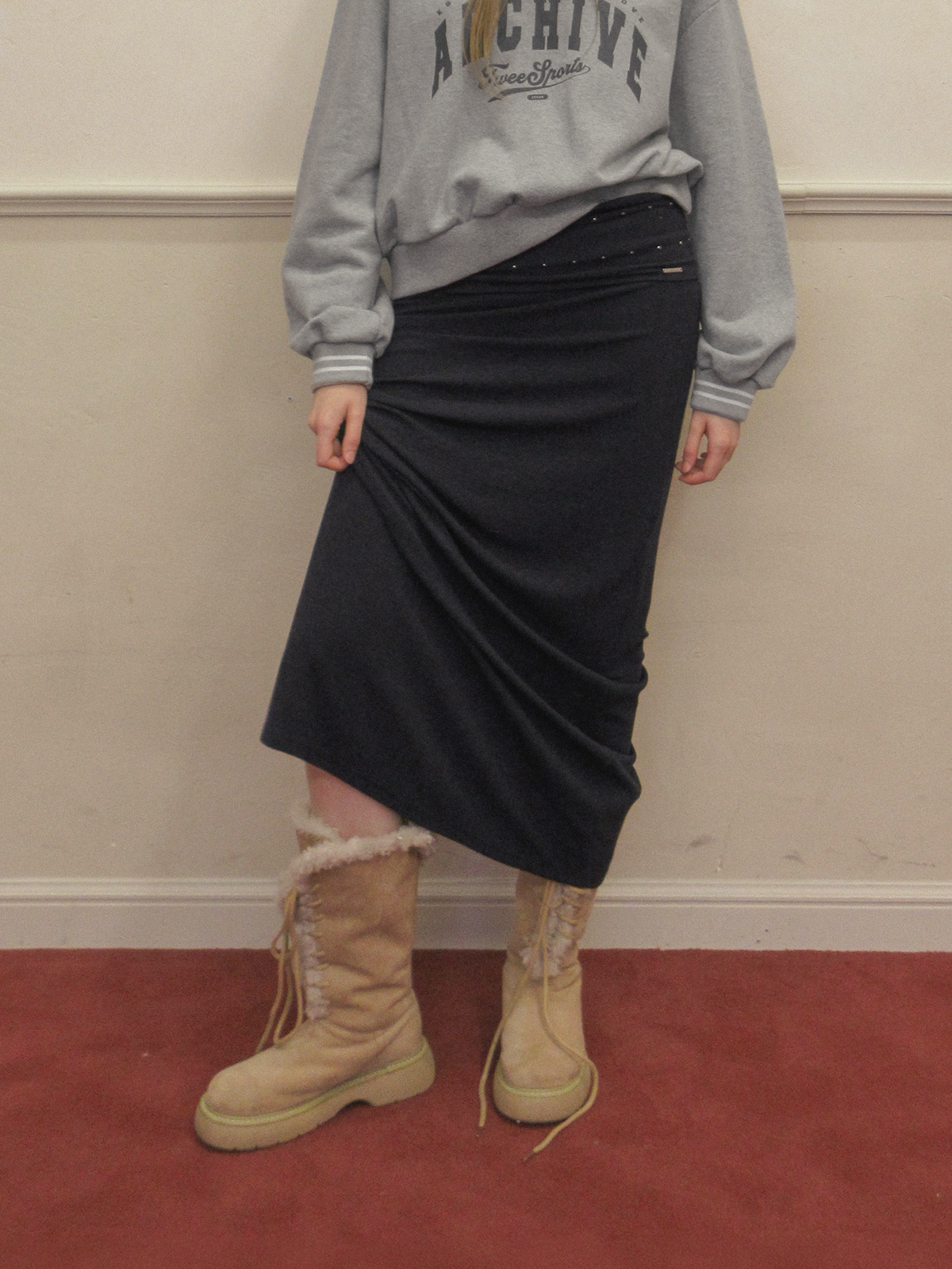 TWEE Nego stud folding maxi long skirt - Model styling view