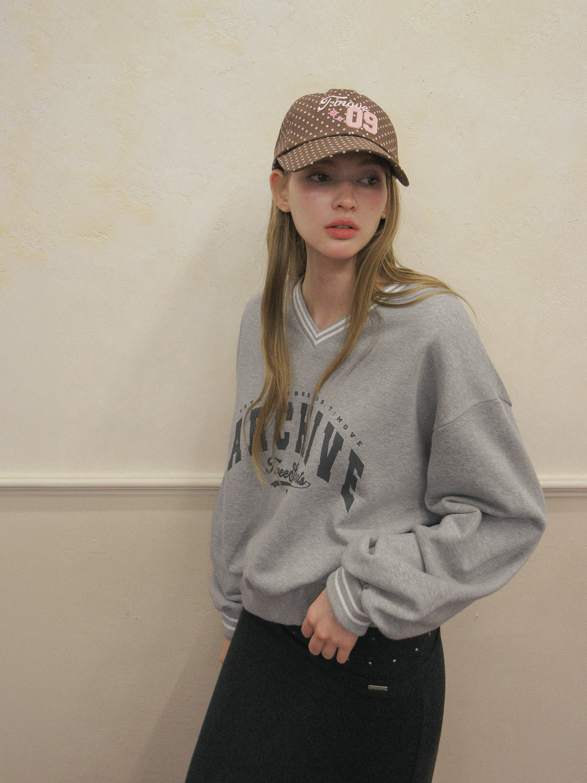 TWEE Perat archive V-neck contrast long sleeve sweatshirt - Model styling view