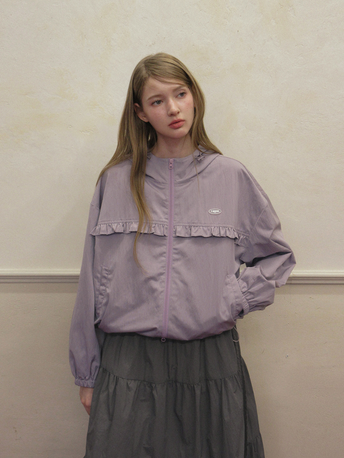TWEE Bender frill nylon hood windbreaker jumper - Model styling view