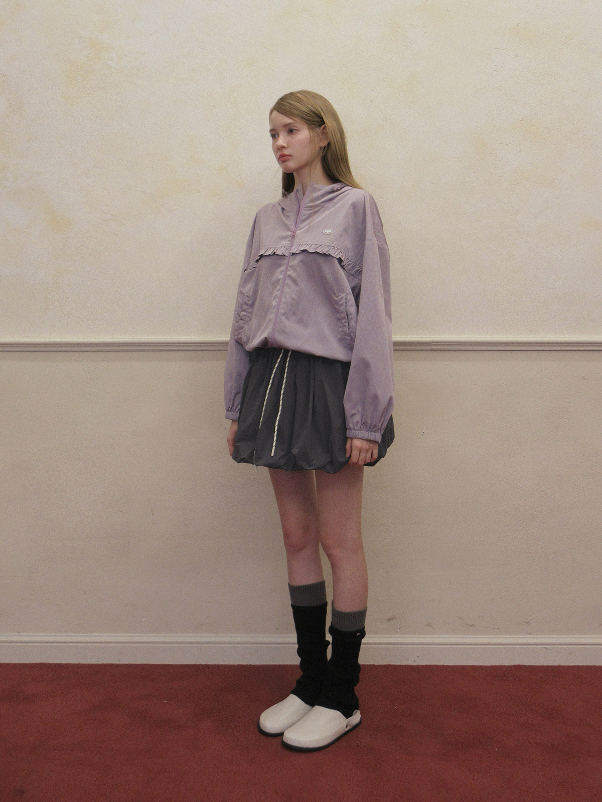 TWEE Colt nylon balloon banding mini skirt - Model styling view