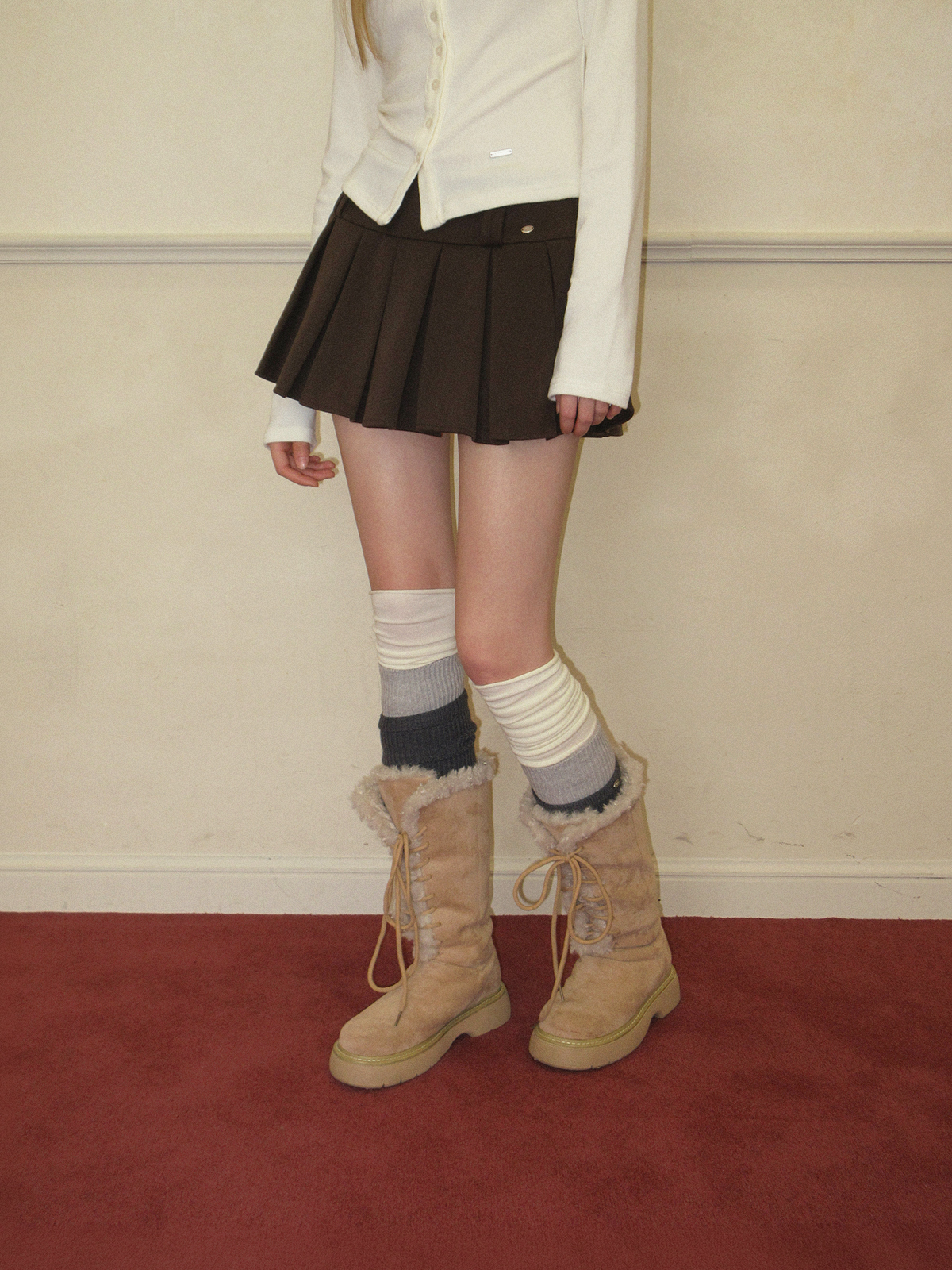 TWEE Hesi suede pleated mini skirt - Model styling view