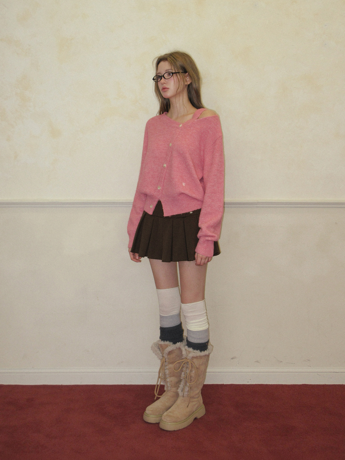 TWEE Newel diagonal button long sleeve knit - Model styling view