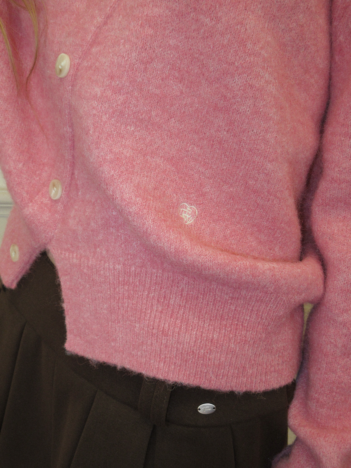 TWEE Newel diagonal button long sleeve knit - Model styling view