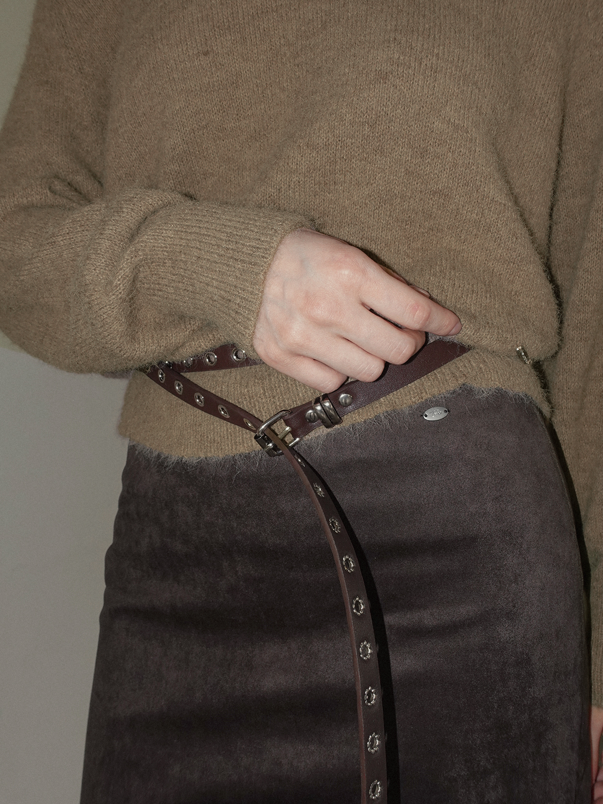 TWEE Roco eyelet double long belt - Model styling view