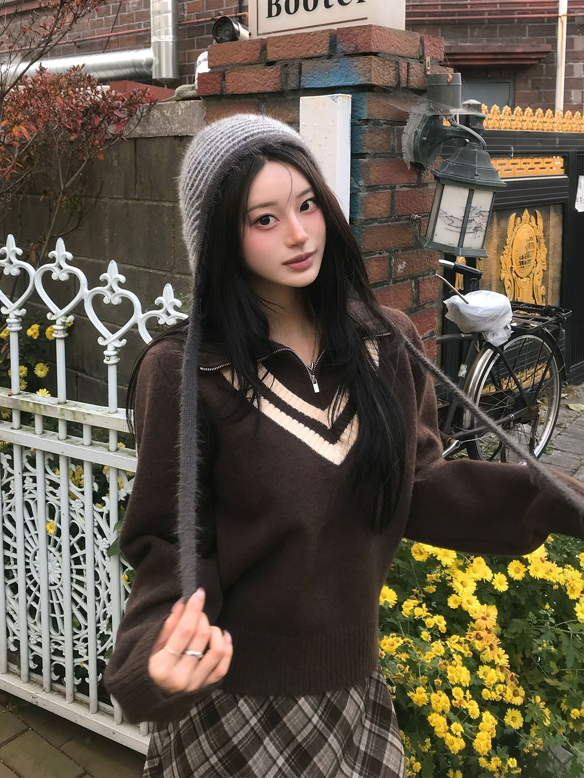 Mir Contrast High-Neck Half-Zip Knit